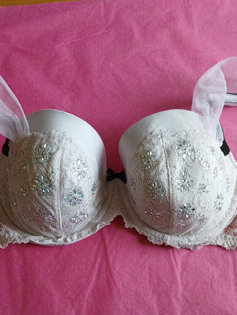 Victoria's Secret Ivory Lace Push-Up Bra with Iridescent Embellishments